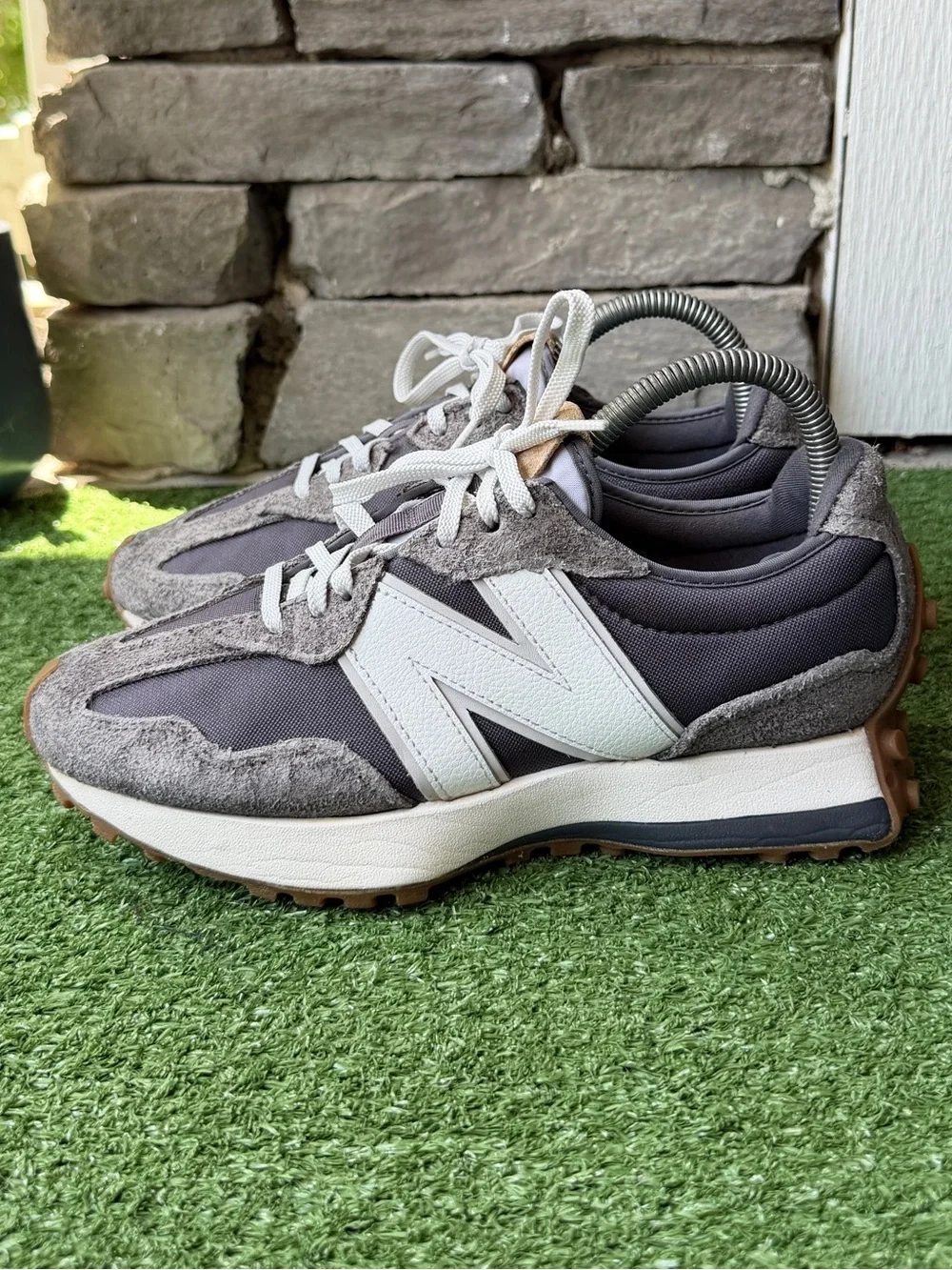 New Balance 327 Magnet/White Womens Running Sneakers